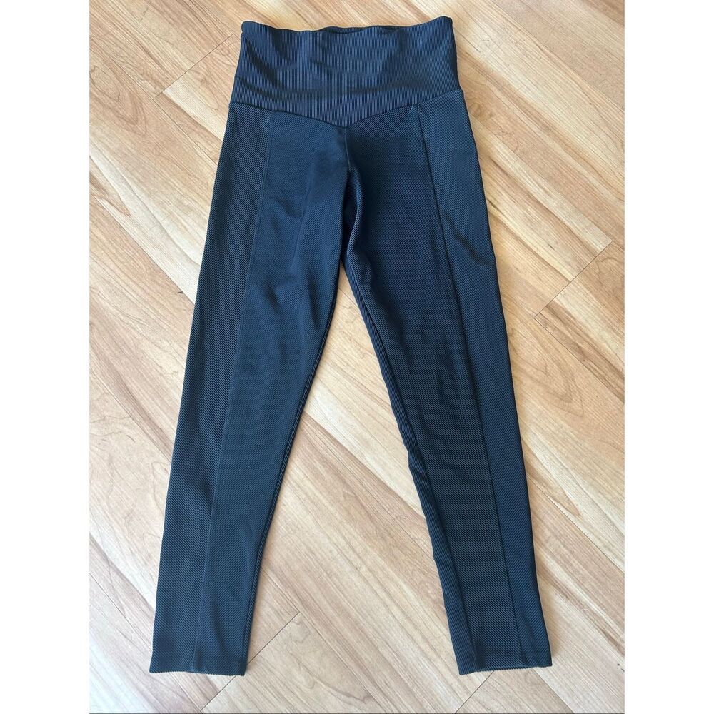 Onzie black leggings